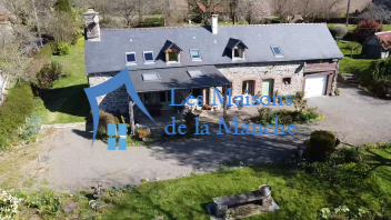 Superbe longère entièrement rénovée secteur Brécey (50370)