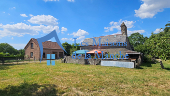 Ensemble immobilier avec dépendances sur 4 440 m² – Le Petit-Celland
