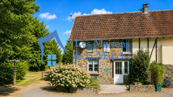 Maison de caractère en pierre avec jardin arboré et ancien four à pain – Brécey