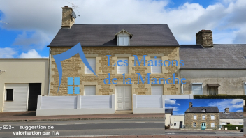 Grande maison de ville en pierre avec garages à St Hilaire du Harcouët