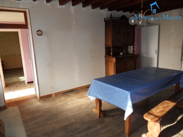 Ancienne fermette avec terrain de 2ha6 SAINT LAURENT DE CUVES (50670)