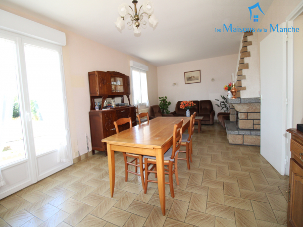 Maison de type pavillon de 114 m² avec terrain d'environ 1,25 ha