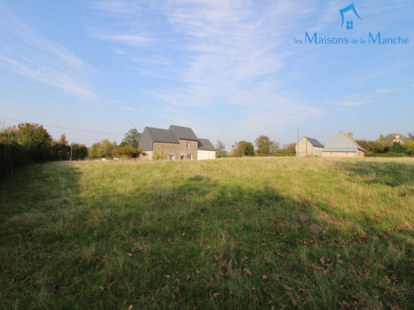 Une maison en campagne dans les environs de VILLEDIEU LES POELES