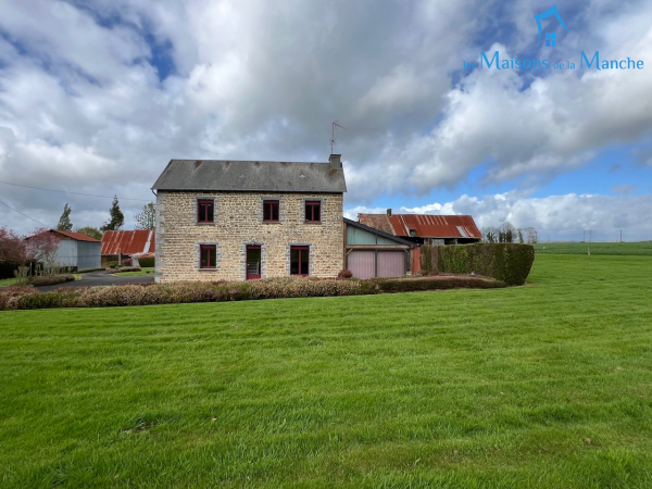 Maison à la campagne avec 9500m²