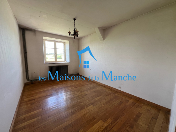 Maison 120m2 + bâtiment annexe 164m2