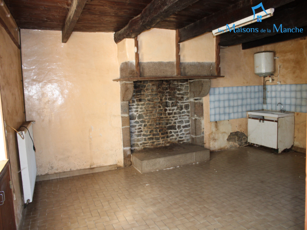 Maison à rénover de 70 m² + grenier, à quelques km de BRECEY