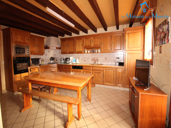Maison de 155 m² avec grand terrain dans le secteur de MORTAIN