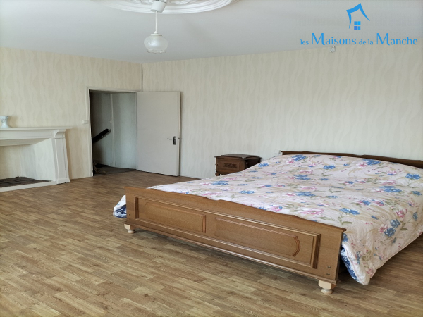Maison de 94 m² dans centre ville de BRECEY