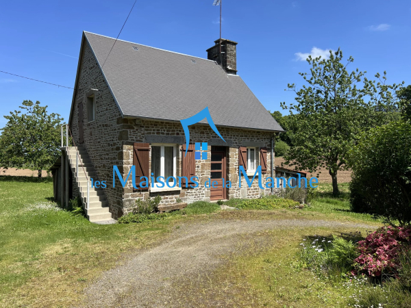 Maison 3 pièces avec un hectare