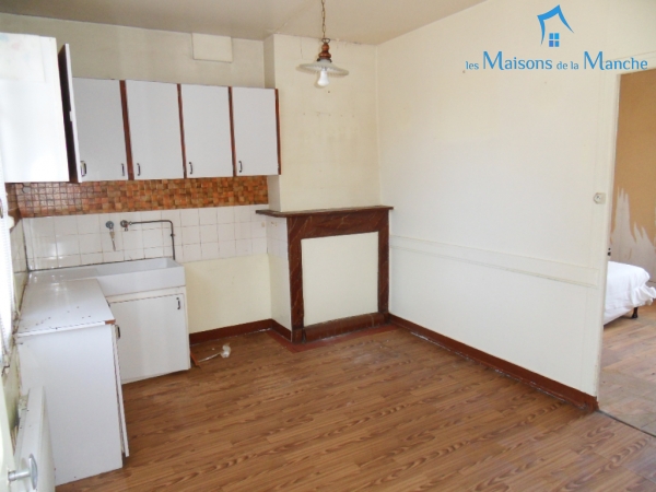 Maison de 103 m² dans bourg LA MANCELLIERE (50540)