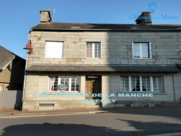 Grande Maison de bourg à quelques kilomètres de BRECEY