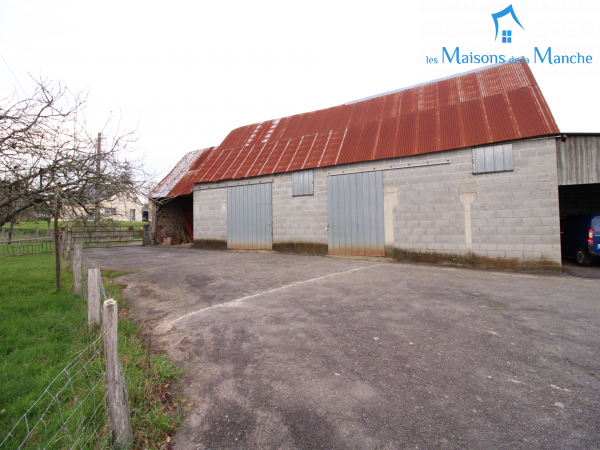 Maison de 155 m² avec grand terrain dans le secteur de MORTAIN