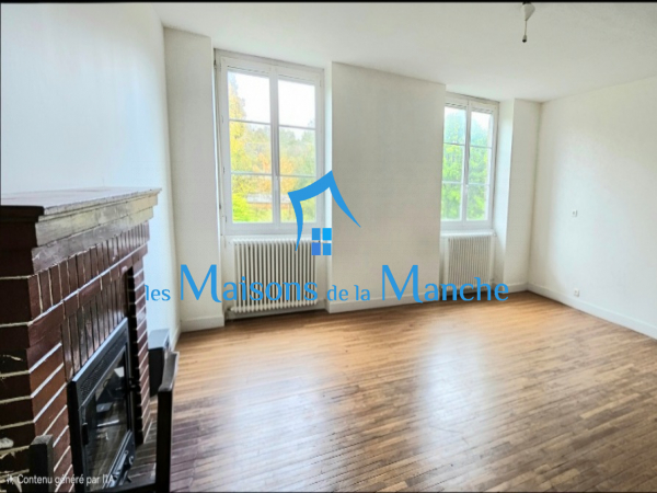 Grande maison en pierre avec grand terrain arboré, aux portes de Saint-Hilaire-du-Harcouët