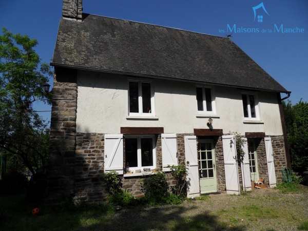 Charmante maison rénovée de 88 m² à LES CRESNAYS (50370)