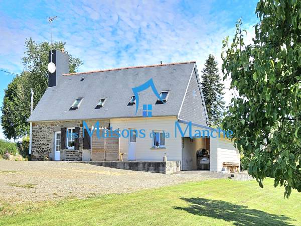 Exclusivité – Maison de 112 m² au Mesnil Adelée avec 2 382 m² de terrain arboré. au calme