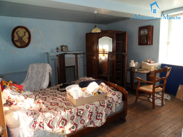Maison en pierre à rénover à environ 6 km de BRECEY