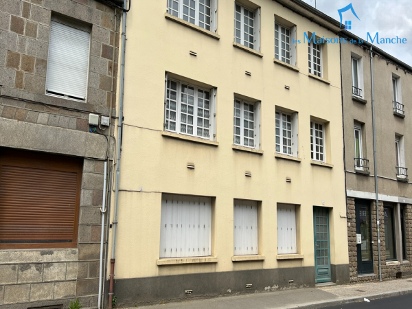 Immeuble de trois appartements