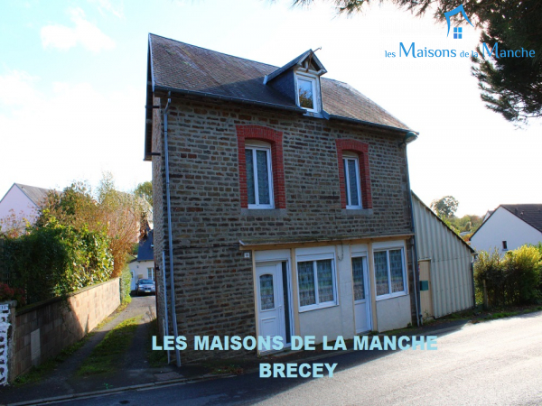 Maison dans centre ville de BRECEY, proximité tous commerces