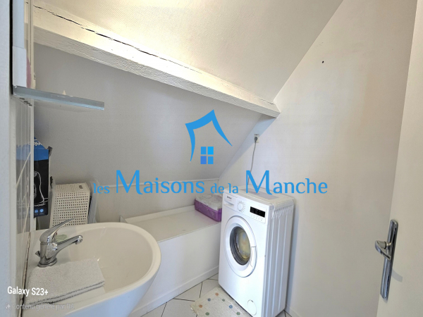 Maison pleine de charme à Poilley, emplacement idéal, cadre paisible