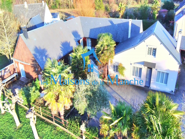 Propriété de caractère avec gîte à Saint Jean le Thomas - Fort potentiel locatif à moins de 10 minutes de la plage