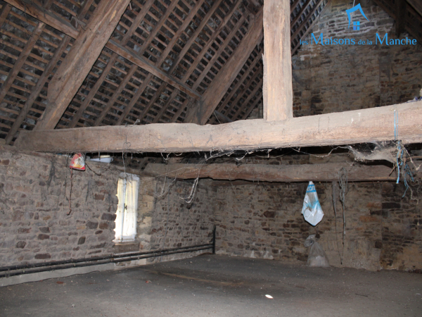 Maison à rénover de 70 m² + grenier, à quelques km de BRECEY
