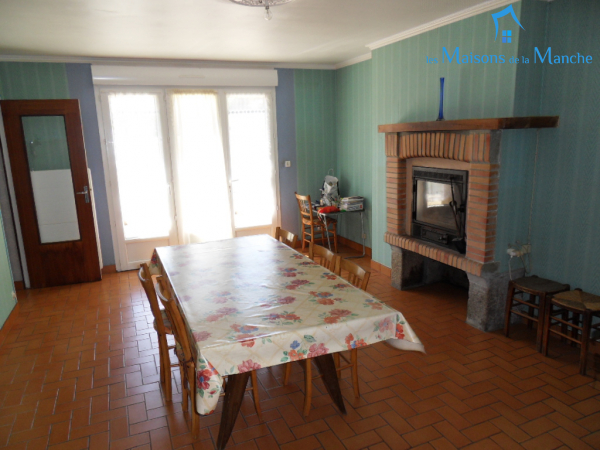 Maison à 3 minutes de BRECEY à rafraîchir
