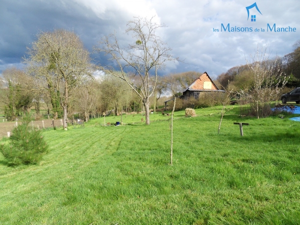 Maison en campagne avec beau point de vue secteur LES CHERIS (50220)