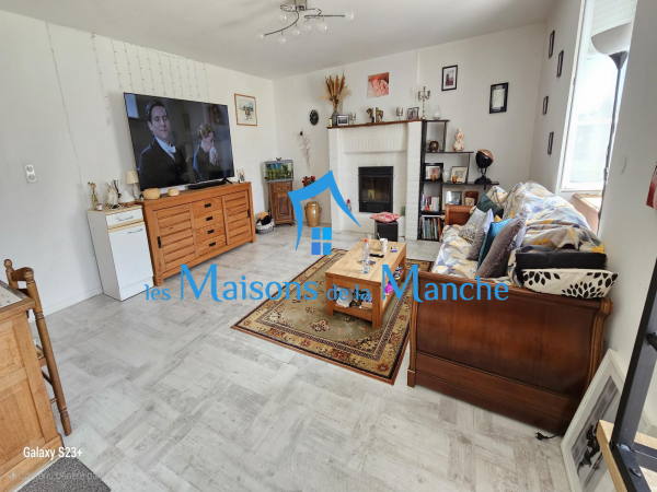 Ensemble immobilier rare à Précey, au calme, en bout d'impasse – Proche Mont-Saint-Michel