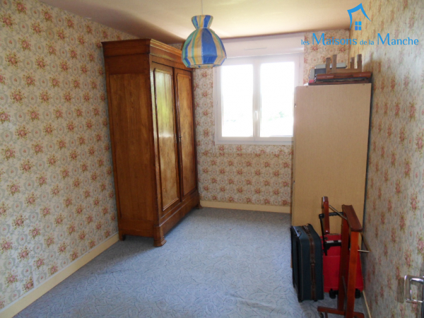 Maison à 3 minutes de BRECEY à rafraîchir