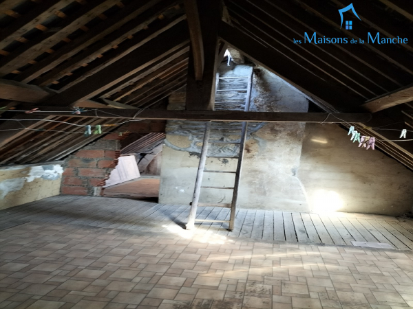 Maison de 94 m² dans centre ville de BRECEY
