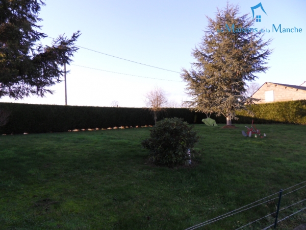 Pavillon de 168 m² sur sous-sol de 90 m² à 4 Km de BRECEY (50370)