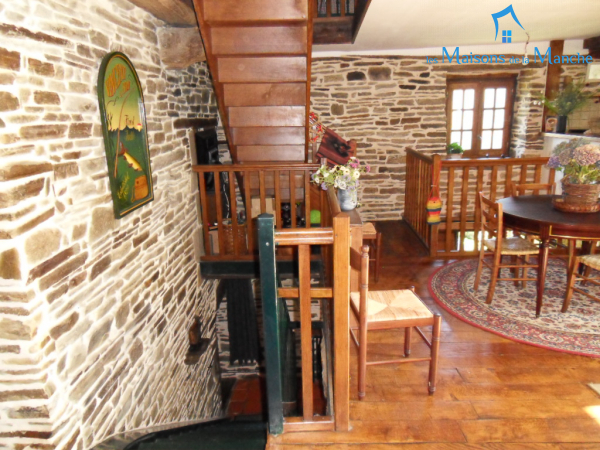 Charmante maison en pierre de 206 m²