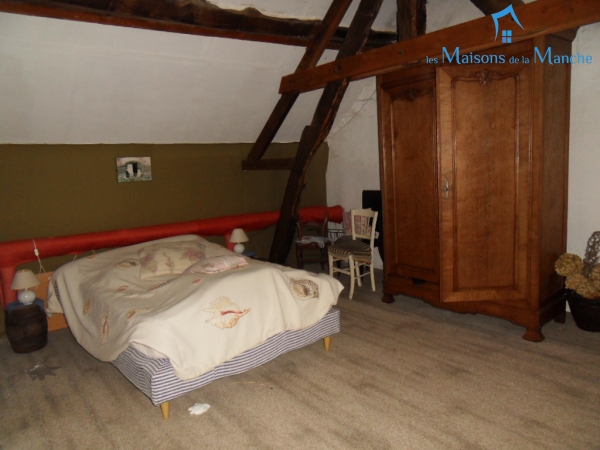 Maison de 130 m² secteur JUVIGNY LE TERTRE (50520) SITUATION CALME ET VERDOYANTE