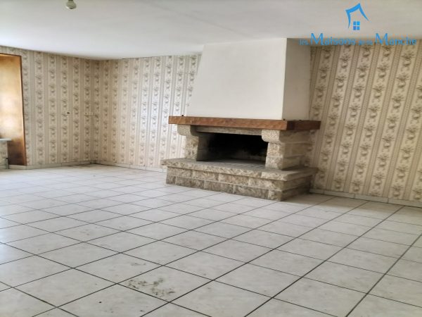 Ancienne fermette avec 1,5 ha dans les environs de BRECEY