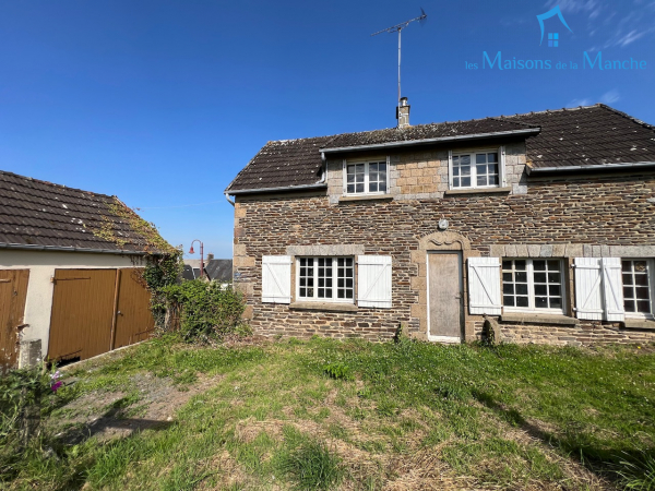 Maison en pierre avec dépendances proche commerces