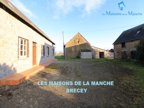 Ancien corps de ferme nombreuses dépendances