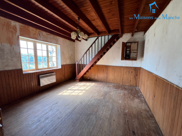 Maison en pierre avec dépendances proche commerces