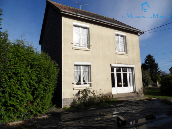 Maison dans centre ville de BRECEY proche tous commerces