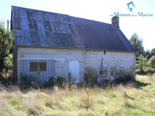 Maison à rénover de 70 m² + grenier, à quelques km de BRECEY