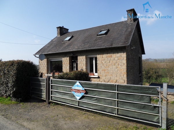 Maison en campagne avec beau point de vue secteur LES CHERIS (50220)
