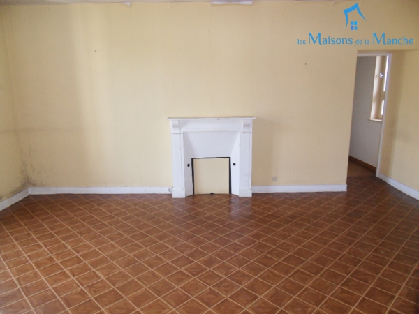 Ensemble de 3 logements 352 m² dans le bourg de BRECEY (50370)