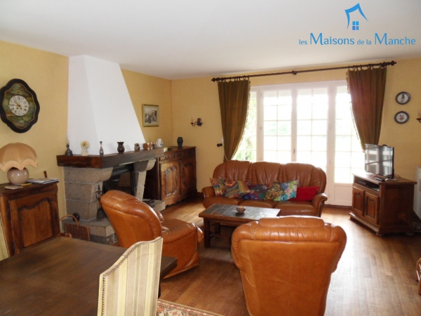 Maison de type pavillon de 168 m² + sous sol de 91 m² entre BRECEY et AVRANCHES