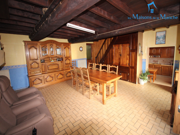 Maison de 155 m² avec grand terrain dans le secteur de MORTAIN