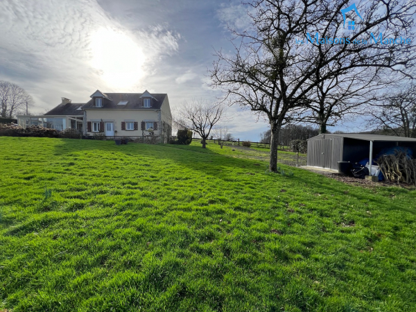 Jolie maison 6 pièces et 2500m2 au calme