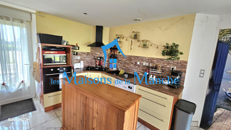 Ensemble immobilier rare à Précey, au calme, en bout d'impasse – Proche Mont-Saint-Michel