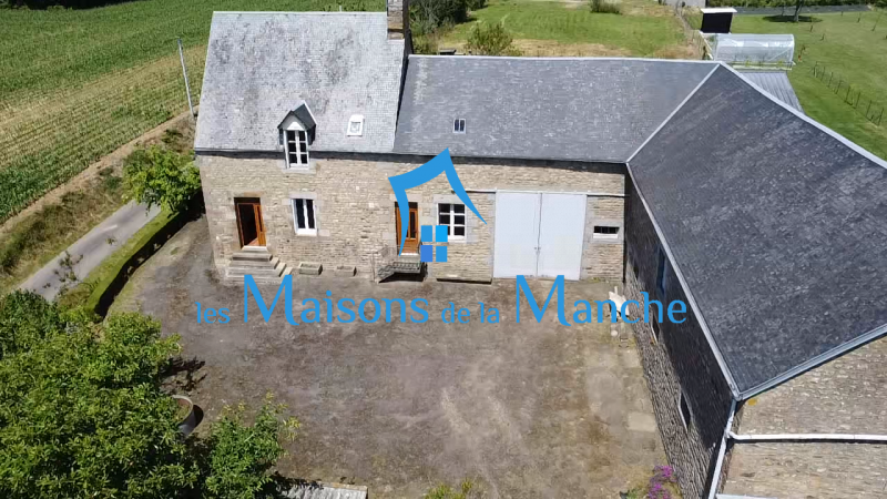 Maison 120m2 + bâtiment annexe 164m2 secteur Saint James (50240)