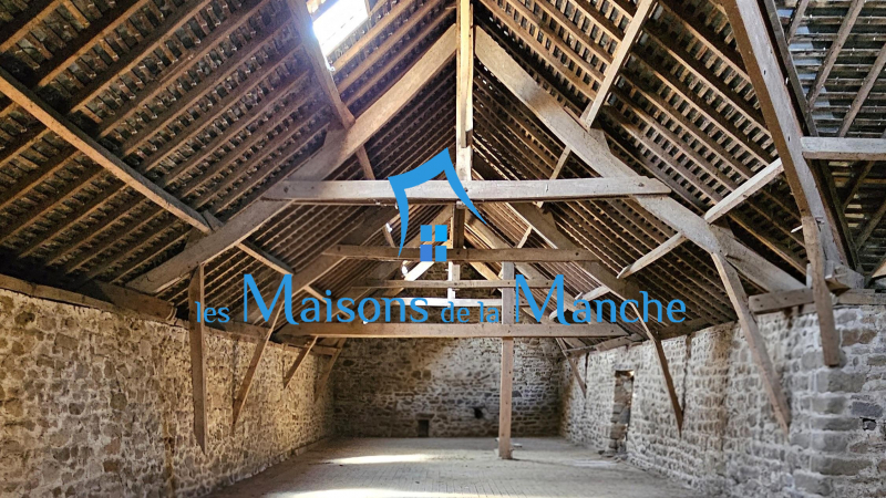 Ancienne ferme au calme - Fort potentiel- Proche Saint james