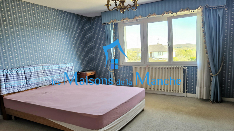 Maison familiale et lumineuse avec jardin, terrasse et sous-sol - Ponts 50300