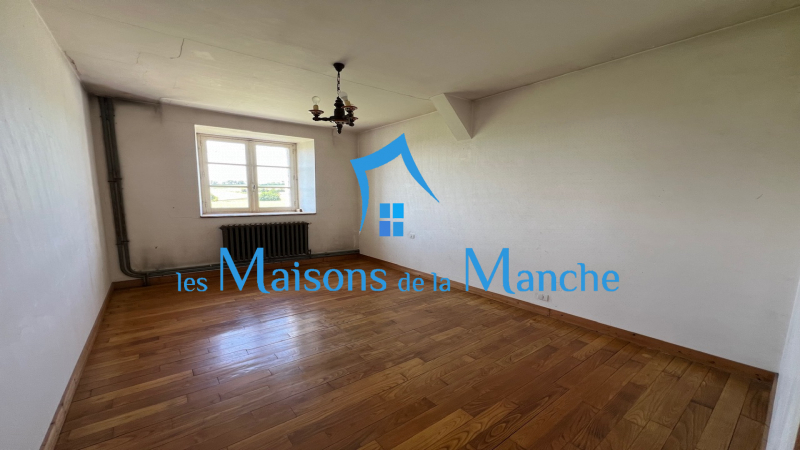 Maison 120m2 + bâtiment annexe 164m2 secteur Saint James (50240)