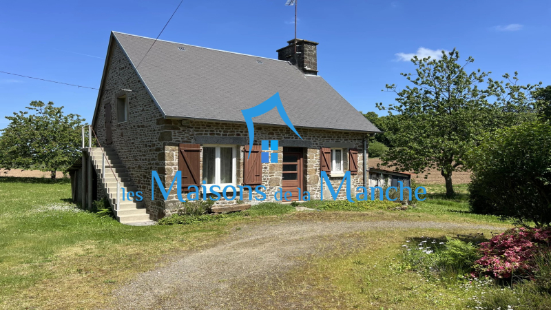 Maison 3 pièces avec un hectare